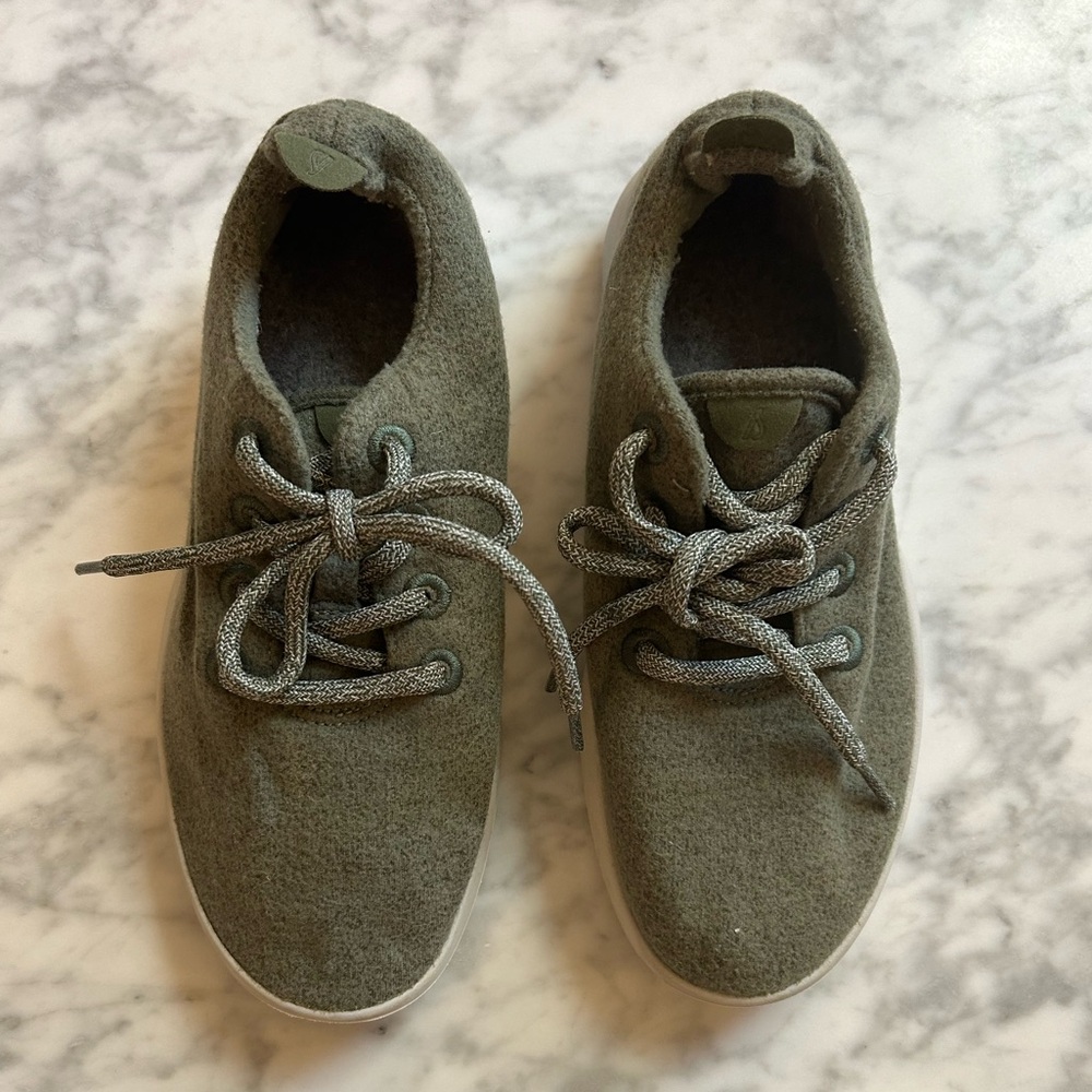 Women’s Allbirds Wool Runner size 7 - green